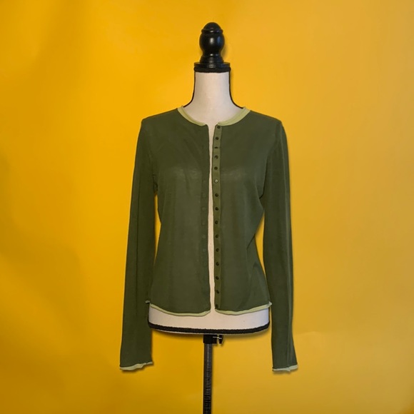 Hand Framed long sleeve cardigan sweater - Picture 2 of 8